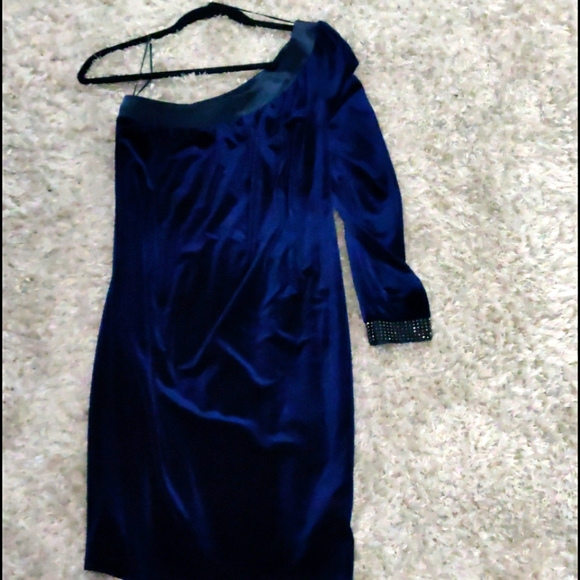 Blue velvet dress - Picture 1 of 4